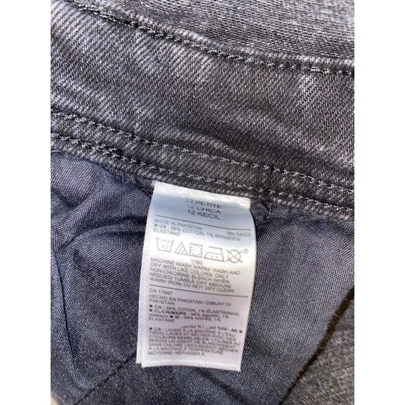 Old Navy Women's Size 12 Petite OG Straight Black Ripped Jean Overalls GUC - Picture 8 of 8